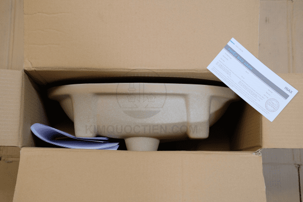 Góc Ngang Chậu Rửa Lavabo INAX AL-2216V Âm Bàn Sau Khi Mở Hộp