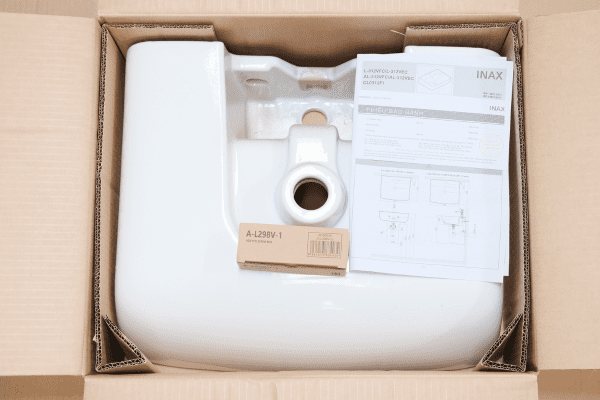 Chậu Rửa Lavabo INAX AL-312V Treo Tường Sau Khi Mở Hộp
