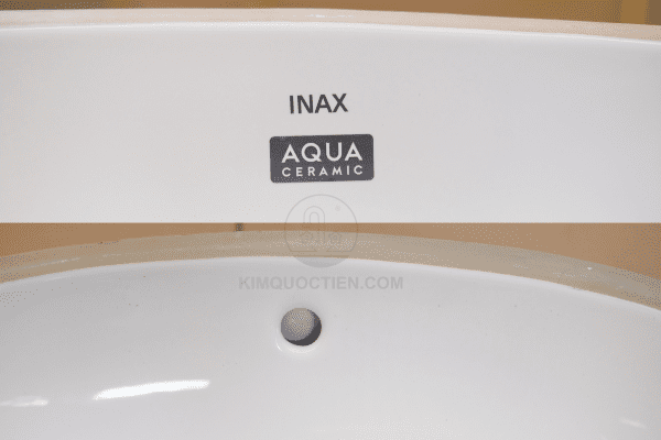Logo INAX Và Chứng Nhận Aqua Ceramic Trên Sản Phẩm