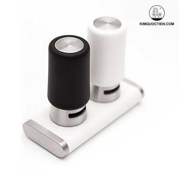 Bộ đựng gia vị MALLOCA MSPS-80145 được làm từ inox và nhựa cao cấp cho độ bền cao