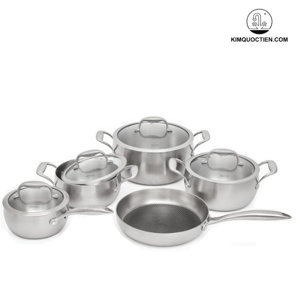 Với cấu trúc đáy nồi 3 lớp, bộ nồi 9 món Malloca SA-2041 cho hiệu quả truyền cao giúp tiết kiệm nhiên liệu và thời gian nấu nướng