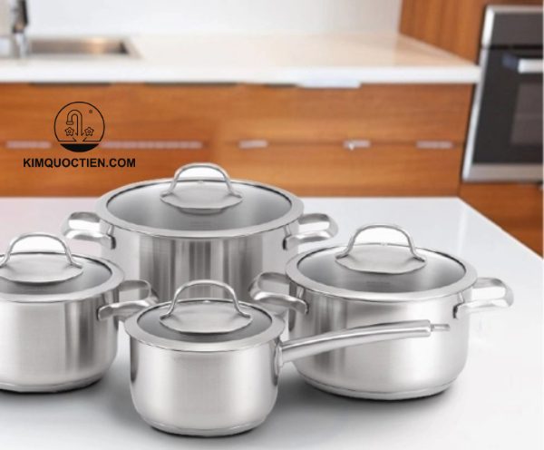 Bộ nồi Malloca SA-4002 được chế tạo từ chất liệu inox 304 cao cấp