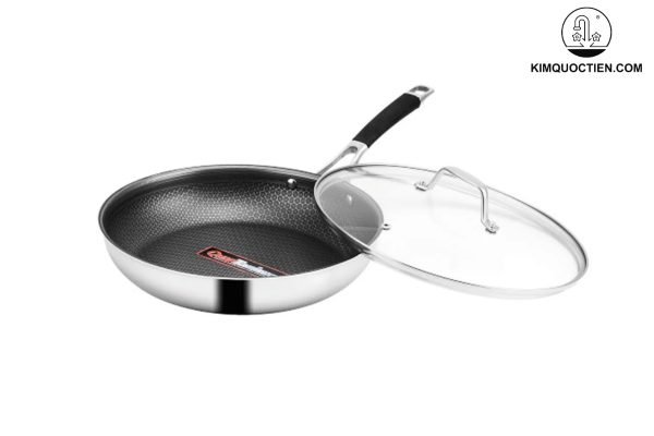 Chảo có đường kính 28cm và dung tích 3.38L, phù hợp cho nhiều món ăn gia đình