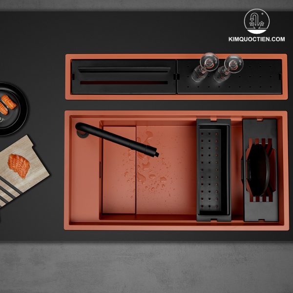 Chậu rửa chén đá Malloca MYST K83S - MYST K83L với nắp đậy ngăn mùi hộc rác, rổ lọc inox tiện lợi, lỗ thoát chống tràn và thiết kế thoát nước riêng biệt cho từng ngăn, đảm bảo vệ sinh và chống tràn hiệu quả.