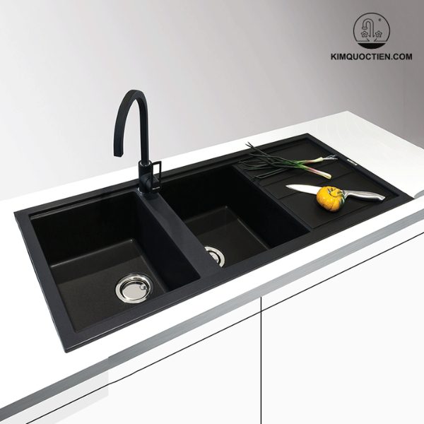 Chậu rửa đá Malloca NERO K-50040 có khả năng chịu nhiệt lên đến 345°C, thiết kế lắp âm bàn giúp tăng thẩm mỹ cho căn bếp.