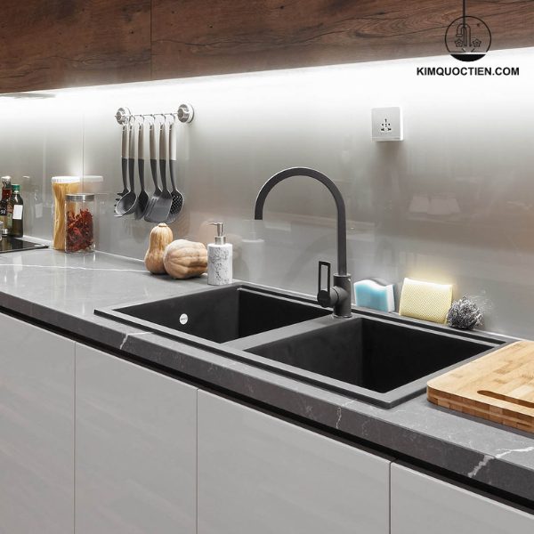 Chậu rửa đá Granite Malloca TITANIUM K-45073 màu xám có 2 hộc sâu rộng, thoát nước tốt, dễ vệ sinh, chống trầy xước, bền màu.