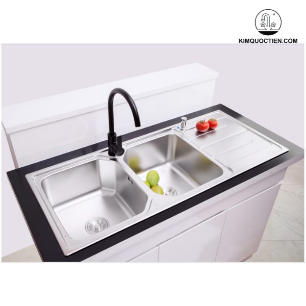 Chậu rửa chén BELLO BL-C530 2 hộc 1 bàn được làm từ chất liệu inox 304 an toàn cho sức khoẻ, đồng thời đảm bảo sự bền bỉ trong thời gian dài sử dụng