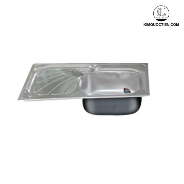 Chậu rửa chén Đại Thành ĐA22 một hộc một bàn với chất liệu inox siêu bền, thiết kế dập liền khối, lớp sơn chống ồn và hố chậu sâu, mang đến độ bền vượt trội, sự tiện nghi và vẻ đẹp thẩm mỹ cho mọi không gian bếp.