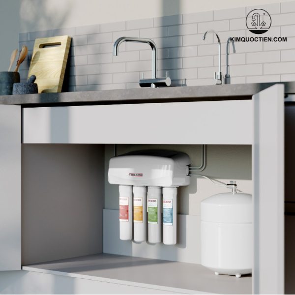 Máy lọc nước RO Stiebel Eltron Glacier với cút nối nhanh dễ thay lõi, tự động ngừng hoạt động khi áp lực thấp hoặc bình đầy, tự động xả thải, và thời gian thay lõi định kỳ rõ ràng, mang đến sự tiện lợi và hiệu quả lọc tối ưu.