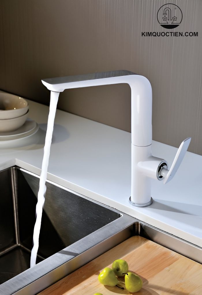 Vòi nước Bello có thiết kế tối giản, thanh lịch với các tiện ích như xoay 360, hai chức năng nóng - lạnh 