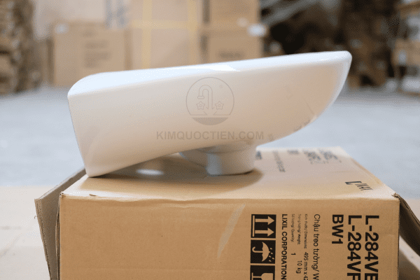 Thiết kế nhỏ gọn phù hợp cho không gian nhà vệ sinh nhỏ hẹp