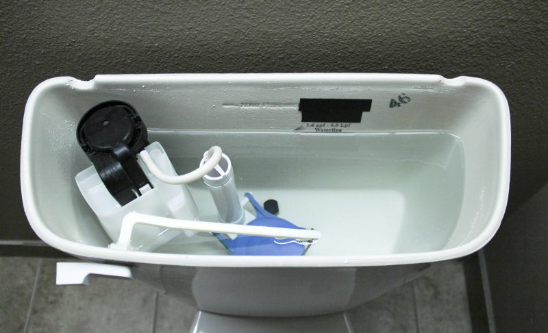 cách vệ sinh bồn cầu