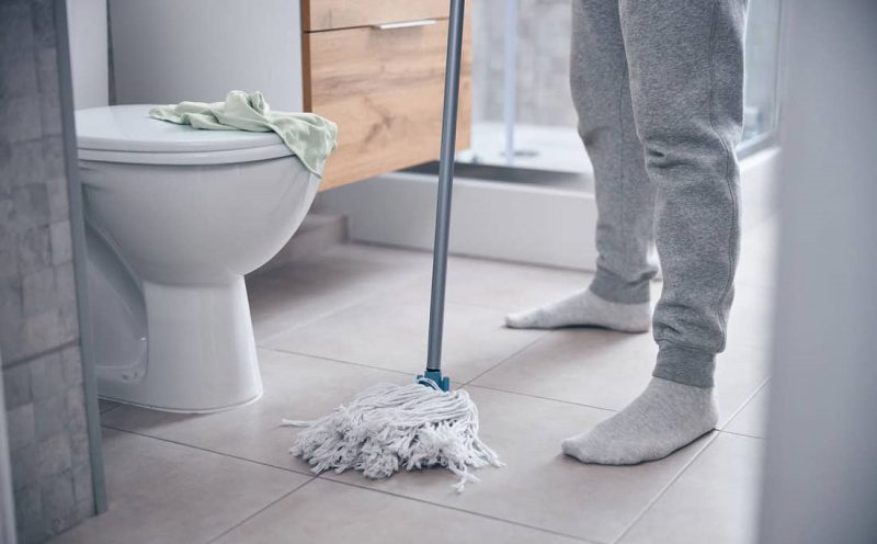 cách vệ sinh bồn cầu