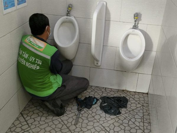 Cấu tạo bồn tiểu nam