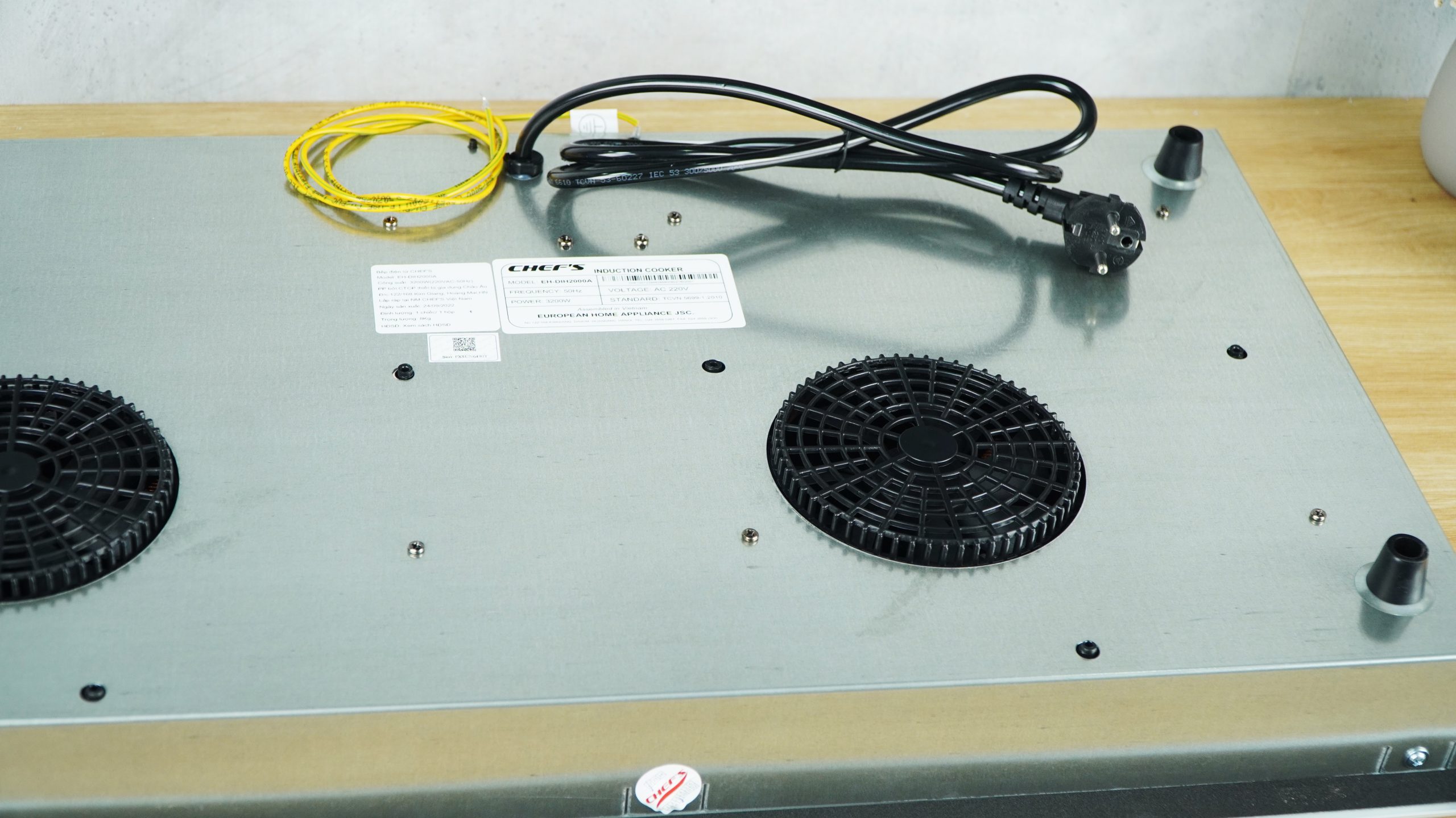 bếp từ Chefs EH DIH2000A