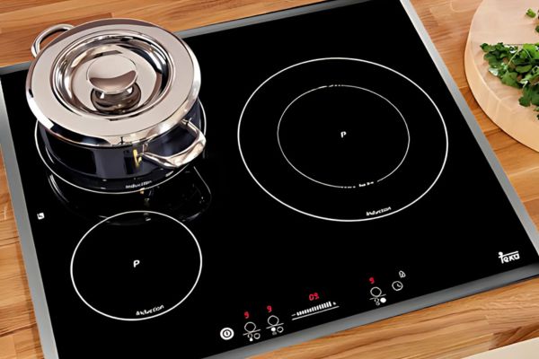 so sánh bếp từ bosch và teka