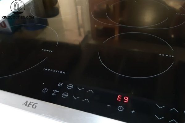 bếp từ báo lỗi e9