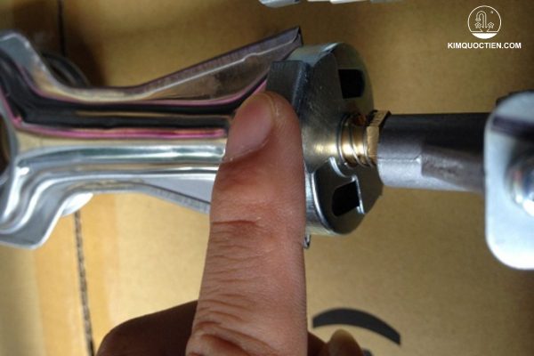 bếp ga lên khói đen