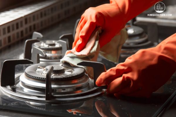 bếp ga lên khói đen