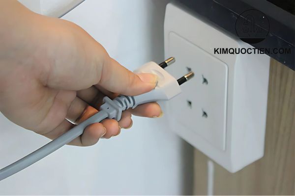 bếp từ báo lỗi e7