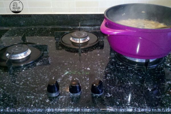 mặt kính bếp ga bị nứt