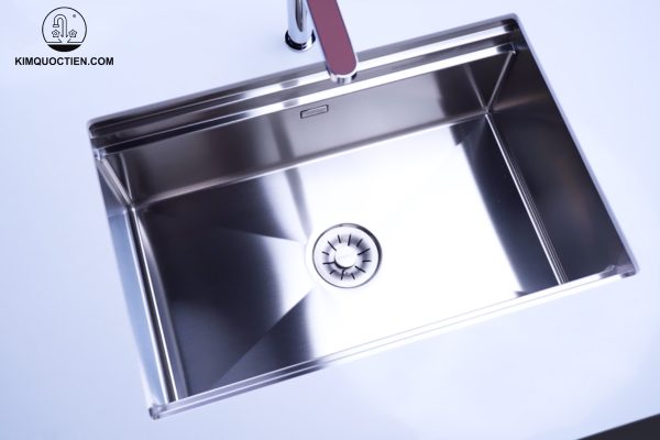 Thiết kế 1 hộc lớn với khả năng lắp đặt linh hoạt phù hợp mới mọi không gian bếp