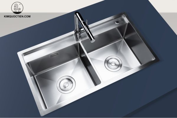 Chậu được chế tạo từ inox 304 cao cấp với bề mặt hạt linen chống xước độc đáo, đảm bảo độ bền và dễ dàng vệ sinh