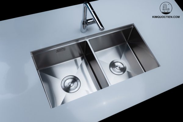 Chất liệu cao cấp không chỉ góp phần tăng tính thẩm mỹ cho thiết bị mà còn đảm bảo an toàn sức khỏe cho người dùng