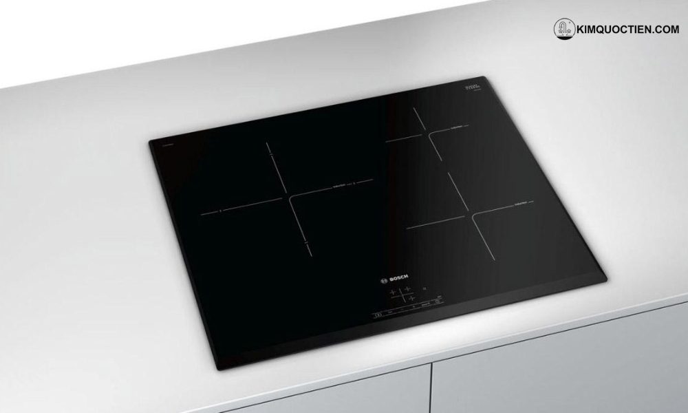 Bếp Bosch PUC631BB2E sở hữu tổng công suất mạnh mẽ 7.400W, đi kèm 3 vùng nấu độc lập