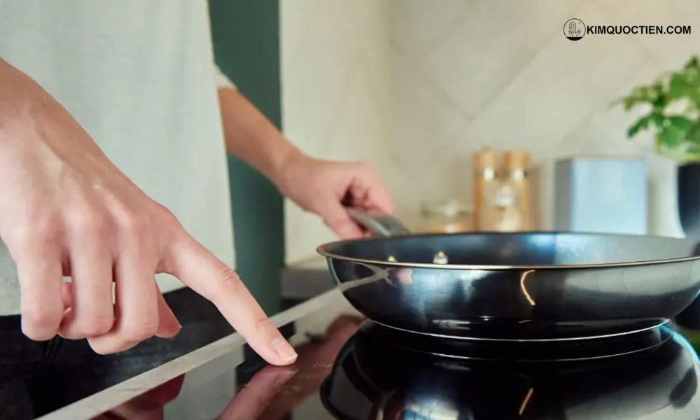 Bảng điều khiển cảm ứng cho từng vùng nấu của sản phẩm được bố trí tối ưu