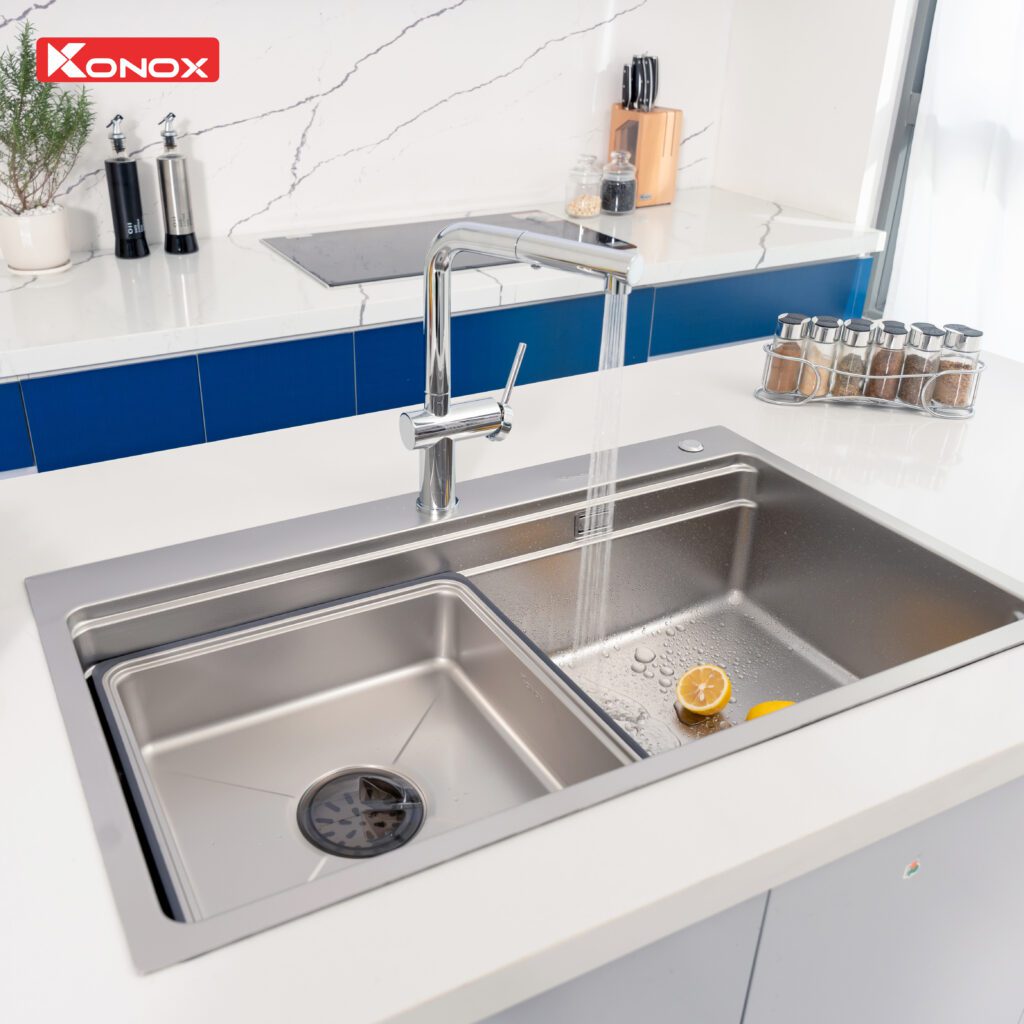 Vòi rửa bát dây rút Stream Chrome