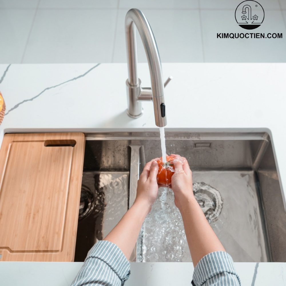 Vòi rửa bát dây rút Reno