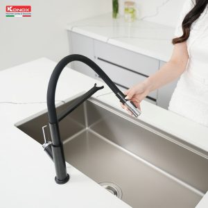 Vòi rửa bát thân mềm Tema Black