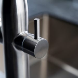 Vòi rửa chén NOBINOX VIVO NX570 ống mềm nóng lạnh 3 đường nước