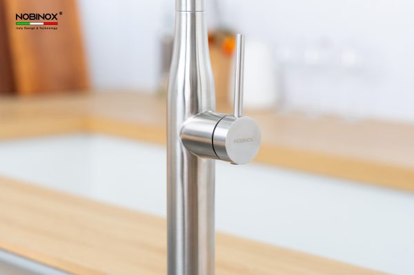 Vòi rửa chén NOBINOX ALTO NX550 ống mềm nóng lạnh