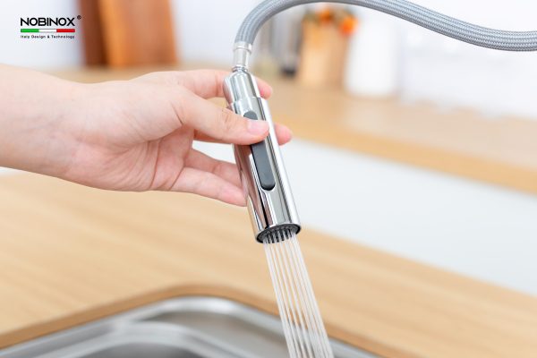 Vòi rửa chén NOBINOX AQUA NX660 dây rút nóng lạnh