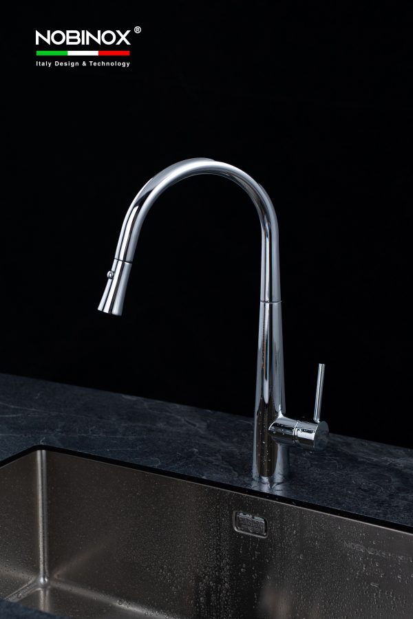 Vòi rửa chén NOBINOX LOTUS 640 dây rút nóng lạnh