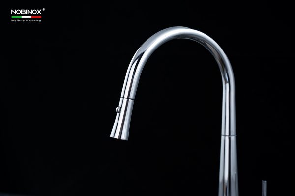 Vòi rửa chén NOBINOX LOTUS 640 dây rút nóng lạnh