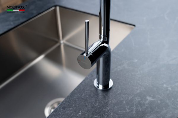 Vòi rửa chén NOBINOX TIGO NX830 dây rút nóng lạnh