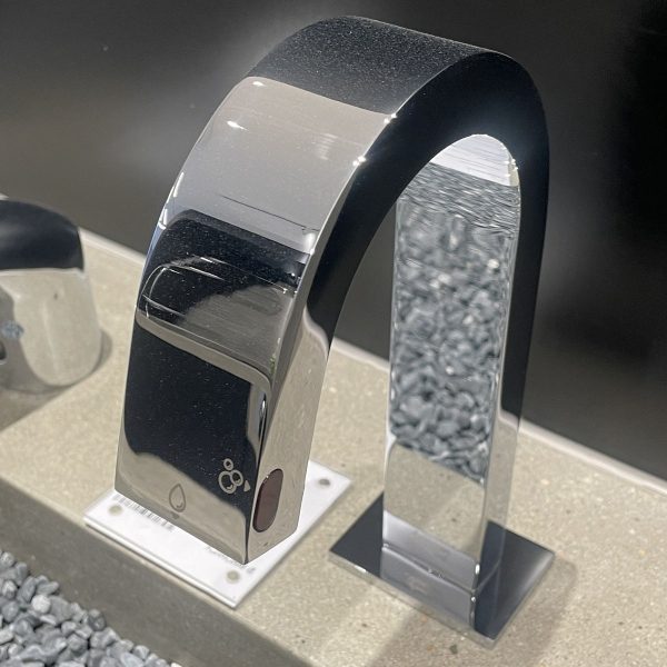 Vòi lavabo cảm ứng American Standard WF-8101